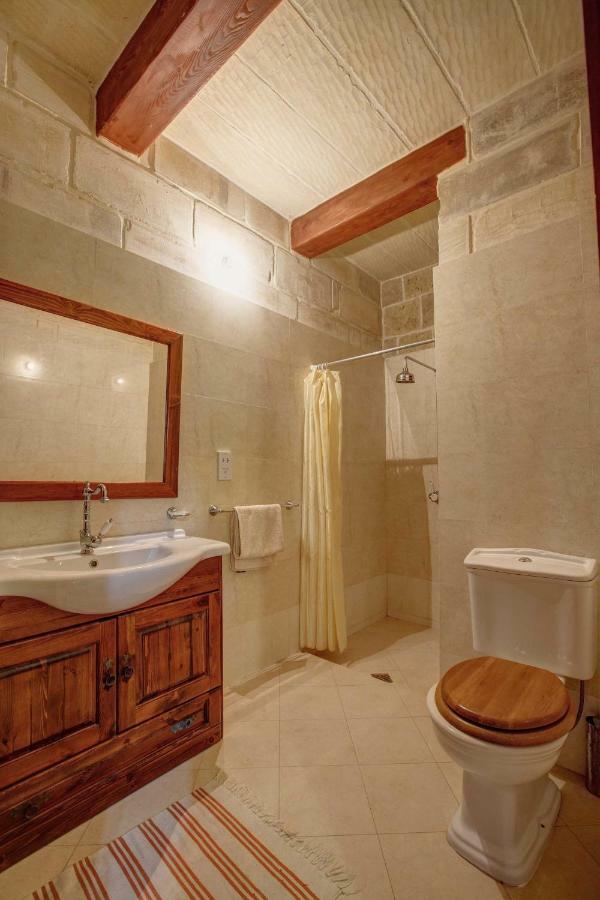 Il-Palma Holiday Farmhouse With Sunny Private Pool In Island Of Gozo 가르브 외부 사진