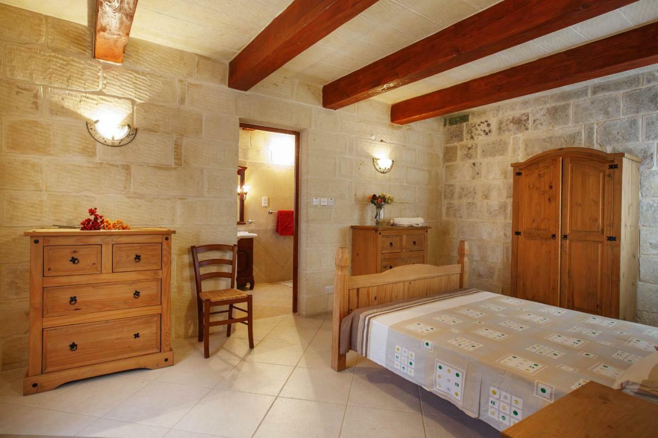 Il-Palma Holiday Farmhouse With Sunny Private Pool In Island Of Gozo 가르브 외부 사진