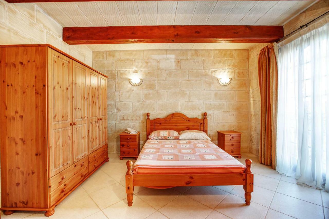 Il-Palma Holiday Farmhouse With Sunny Private Pool In Island Of Gozo 가르브 외부 사진