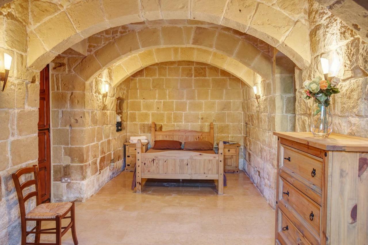 Il-Palma Holiday Farmhouse With Sunny Private Pool In Island Of Gozo 가르브 외부 사진