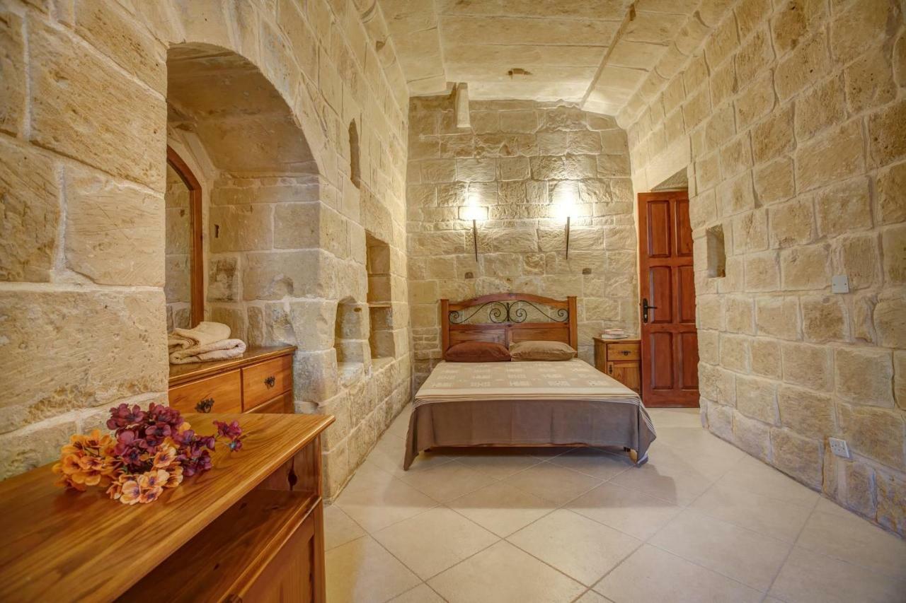 Il-Palma Holiday Farmhouse With Sunny Private Pool In Island Of Gozo 가르브 외부 사진